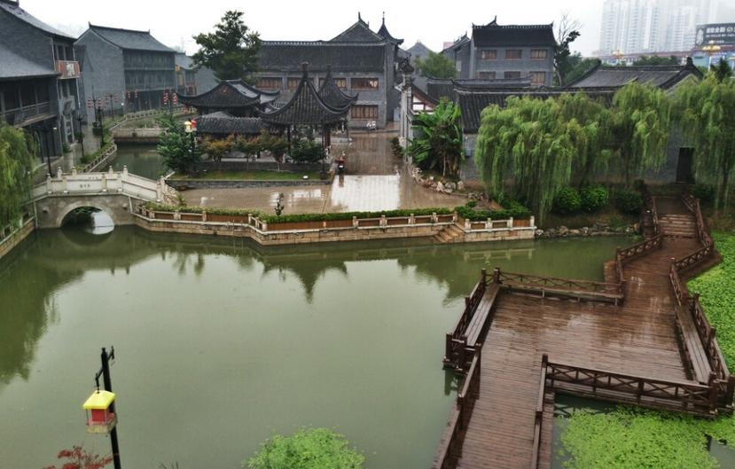抬棺材时落地是吉是凶梦见出葬的途中官才落地打了个翻身是怎么回事？游戏画面