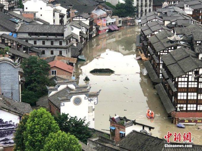 迷失在黑洞里